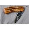 Image 3 : Wild Outdoors Wolf etched pocket knife - in tin