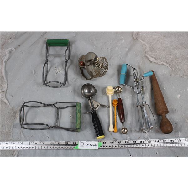 Vintage Kitchen Items - Egg Beater, whisker, Hamilton Beach #67 Ice Cream Scoop