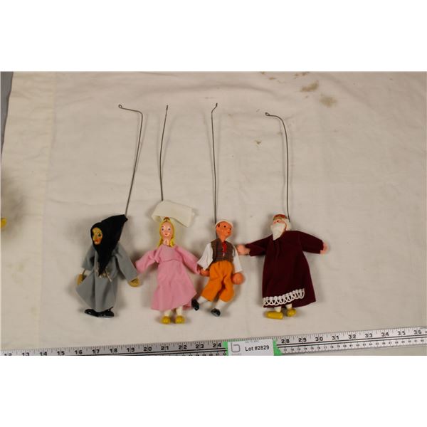 Lot of 4 Vintage Dancing Puppets on Wire Rods - wooden Dolls