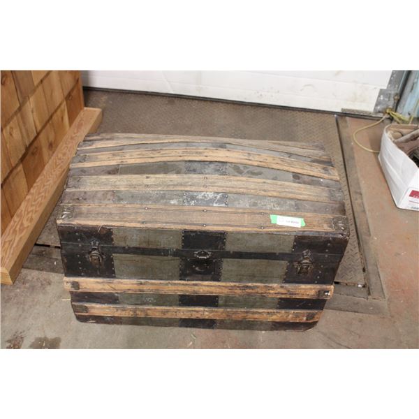 Hard Top Travel Trunk - cedar lined 22x32
