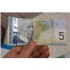 Image 4 : 2006 Canadian 5 dollar bill