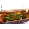 Image 3 : Ford 1937 Convertible 1/18 Scale In Box