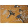 Image 2 : Vintage Clock Keys