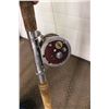 Image 3 : Shakespeare 2154 Reel With Rod Vintage (Steel Line 7ft Rod)