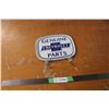 Image 1 : Genuine Chevrolet Parts Tin Sign 9" x 8"