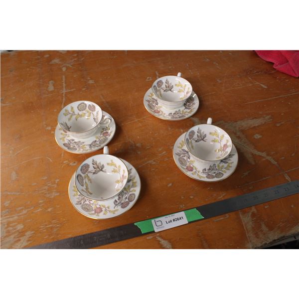 Wedge Wood England 4 Tea Cups and Saucers