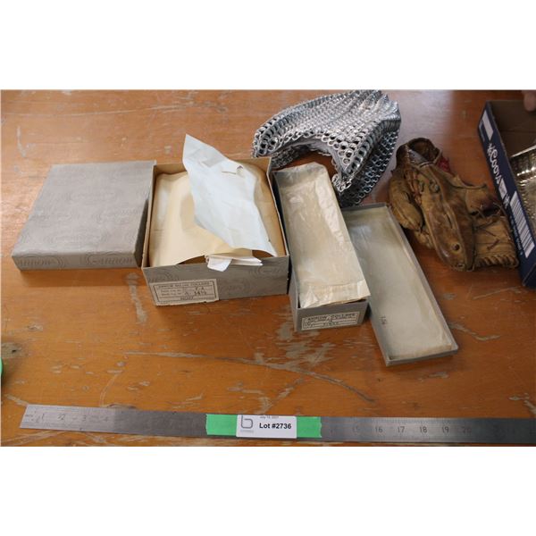 Old Aero Shirt Collars Baseball Glove and Pop Art Pop Tab Purse