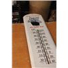 Image 2 : Elephant Brand Fertilizer Thermometer 36" Long