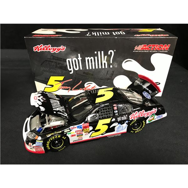 Terry Labonte #5 Kellogg's Got Milk? 2003 1:24 scale Action NASCAR