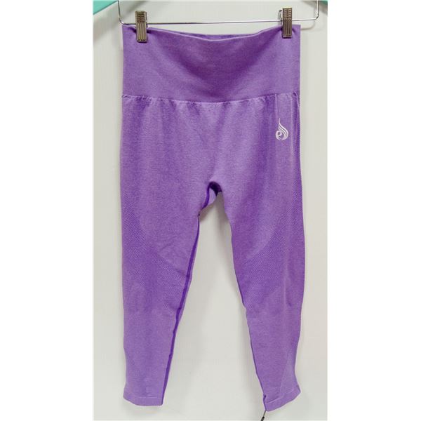 NEW RYDERWEAR TIGHTS SIZE SMALL RETAIL $79.99