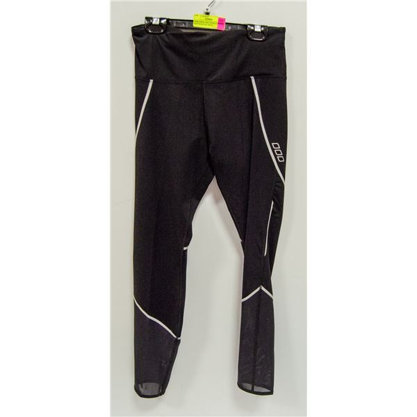 NEW LORNA JANE TIGHTS SIZE MEDIUM RETAIL $89.99