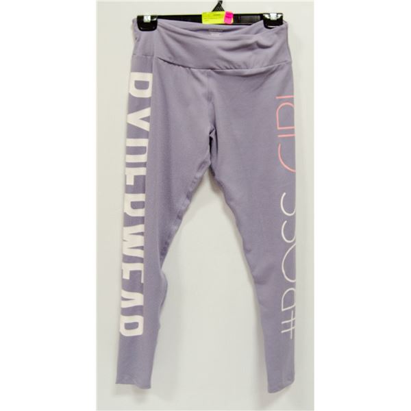 NEW RYDERWEAR PANTS SIZE LARGE