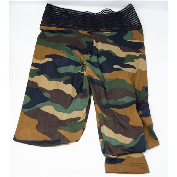 CUTE BOOTY LEGGINGS SIZE SMALL