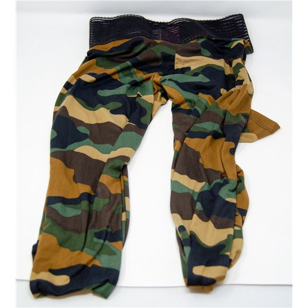 CUTE BOOTY LEGGINGS SIZE SMALL