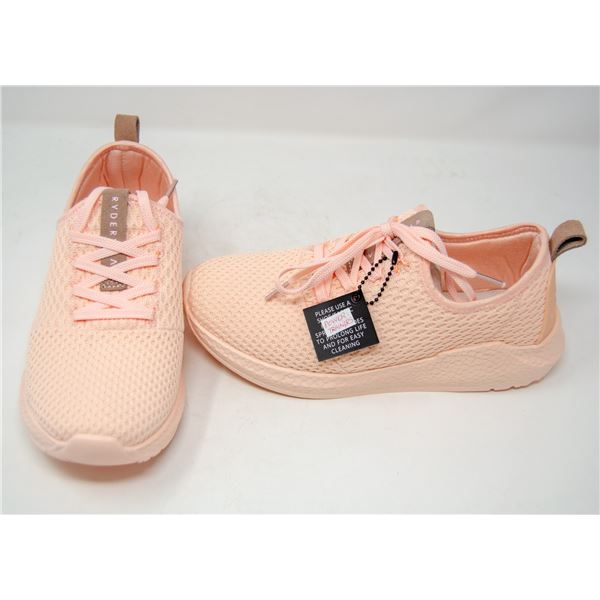 NEW RYDERWEAR SHOES SIZE 7.5 LADIES
