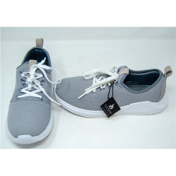 NEW RYDERWEAR SHOES SIZE 9 LADIES