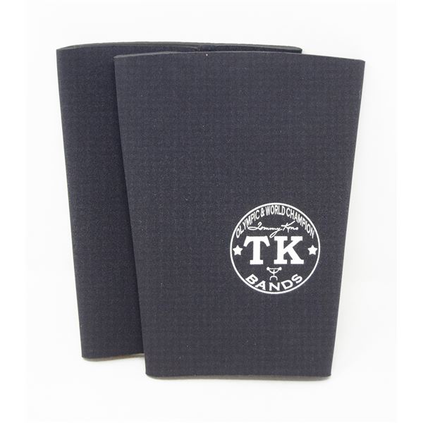 TOMMY KONO WAIST SLIMMER SIZE MEDIUM RETAILS FOR.