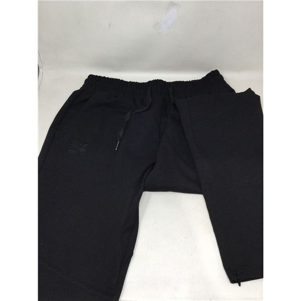 Ladies Medium Caual Pants black