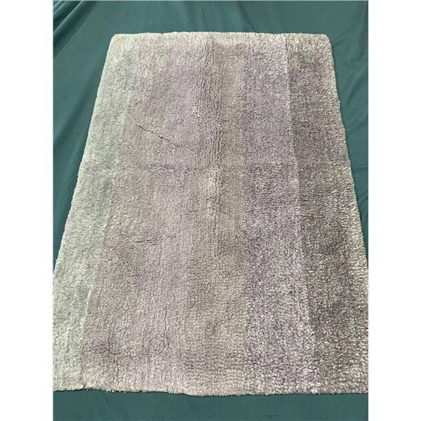 Grey Ultra Plush bath matt