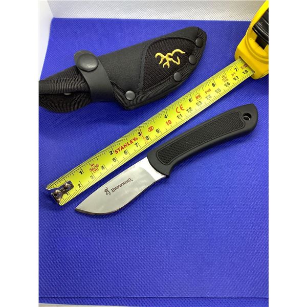 NEW Browning Beaver Skinner Fixed Blade knife with Sheath in Box