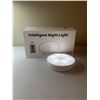 Image 1 : NEW Intelligent night light , motion or remote activated LOT OF 6