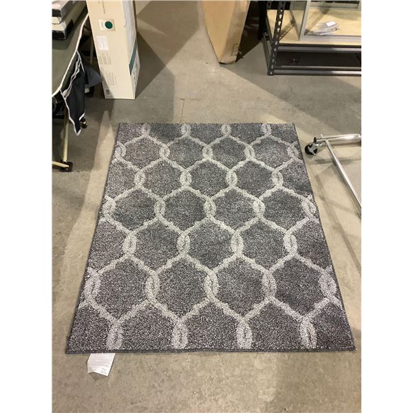 Maple Rugs Accent Rug (36in x 47in)