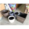 Image 1 : Lot of 5 Assorted Planters