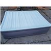 Image 2 : Intex Queen 22" Raised Downy Airbed Mattress with Built-in Electric Pump