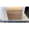Image 1 : Wood chest