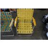 Image 3 : 2 FOLDING LAWN CHAIRS