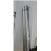 Image 2 : 2 aluminium pipes 8 feet long