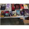 Image 2 : 2 BOXES OF HORROR, FICTION AND OTHER BOOKS - INCLUDES STEPHEN KING AND MICHAEL CRICHTON