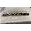 Image 2 : 10 NEW HOCKEY PINS IN BOXES