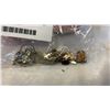 Image 2 : 6 BAGS OF JEWELLERY