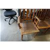 Image 2 : 5 VINTAGE DINING CHAIRS WITH LEATHER STUDDED SEAT