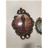 Image 2 : 2 VINTAGE MADE IN ITALY OVAL DOME GLASS FRAMES WITH PRINTS