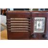 Image 8 : WESTINGHOUSE VINTAGE RADIO, BULOVA CLOCK AND SEIKO CLOCK