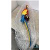 Image 1 : PARROT WALL ART FIGURE 29 INCHES TALL