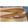 Image 4 : 2 WOOD PADDLES