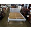 Image 2 : WHITE QUEENSIZE BED FRAME