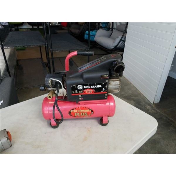 KING CANADA 1.5 HP PORTABLE AIR COMPRESSOR- TESTED AND WORKING