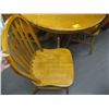 Image 2 : ROUND DINETTE TABLE WITH 4 ARROWBACK CHAIRS