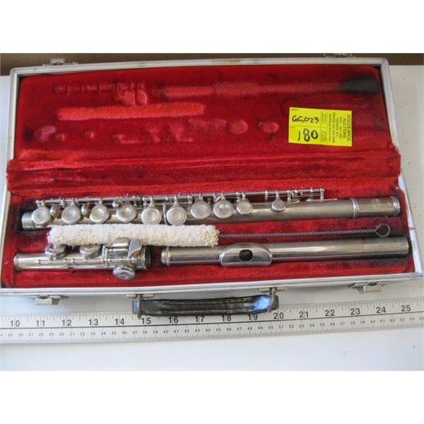 YAMAHA FLUTE