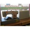Image 1 : BROTHER BOUTIQUE 761 ELECTRIC SEWING MACHINE
