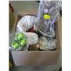 Image 1 : 1 BOX OF ASST. CHRISTMAS DECORATIONS