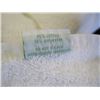 Image 2 : BOX OF WHITE TOWELS