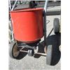 Image 2 : CEDAR FERTILIZER SPREADER