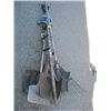 Image 1 : BUNDLE OF GARDEN TOOLS