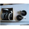 Image 2 : BOX WITH 8 CASTERS