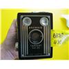 Image 1 : BROWNIE TARGET 6-20 BOX CAMERA